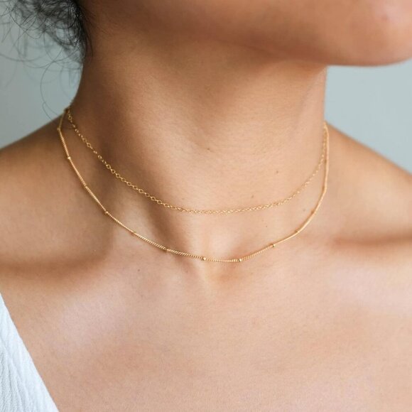 Stylish Gold Plated Choker Necklace with Lobster Clasp - Versatile Accessory - Picture 2 of 8